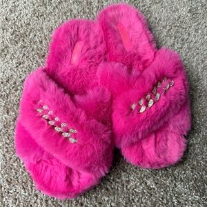 Lilly Pulitzer Vibrant Pink Fuzzy Slippers